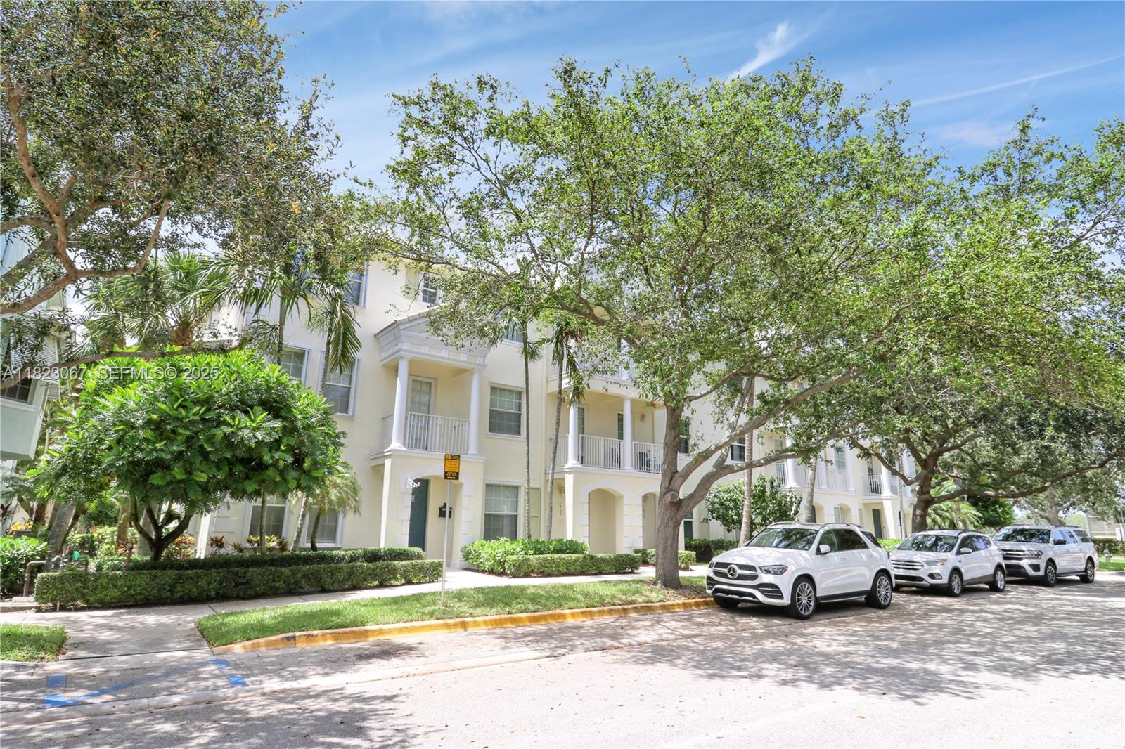 1463 Cades Bay Avenue