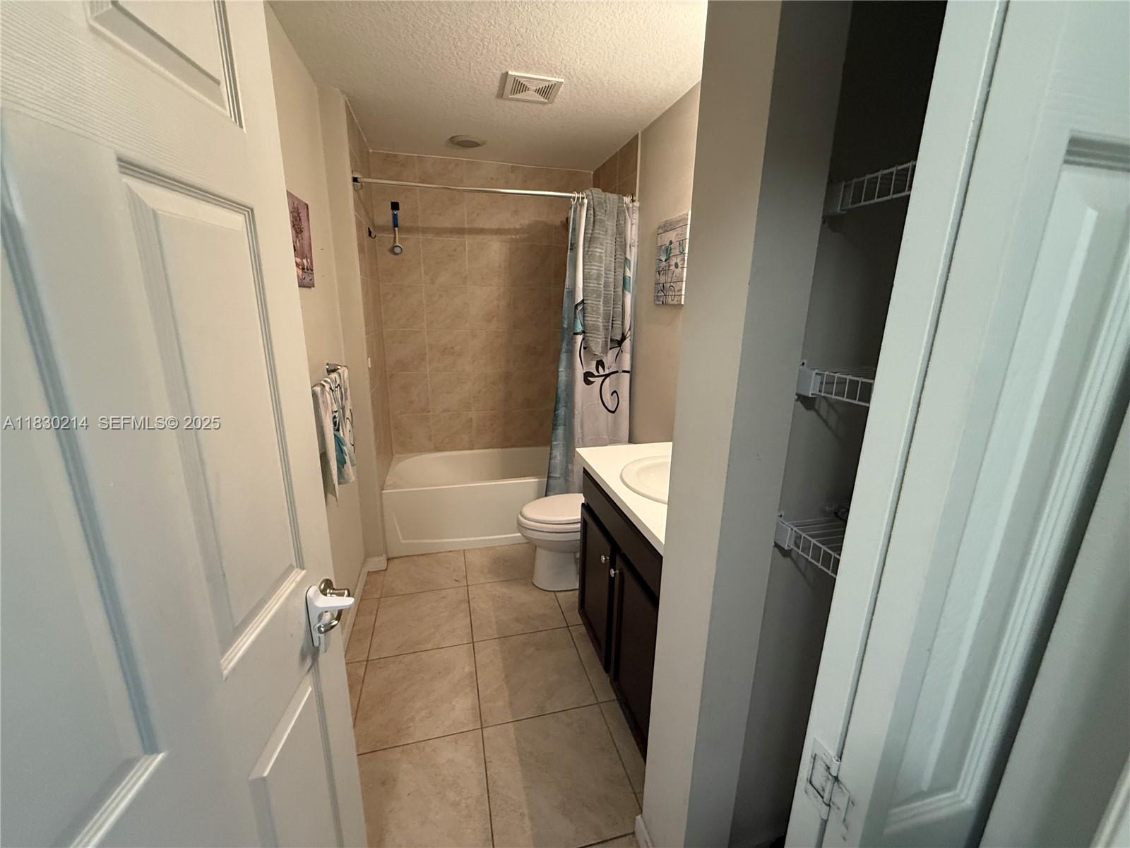 3574 SW Masilunas Street, Port St. Lucie