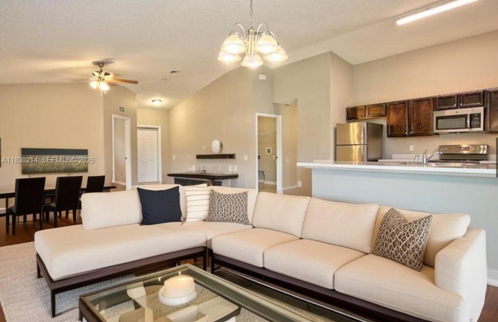 3574 SW Masilunas Street, Port St. Lucie