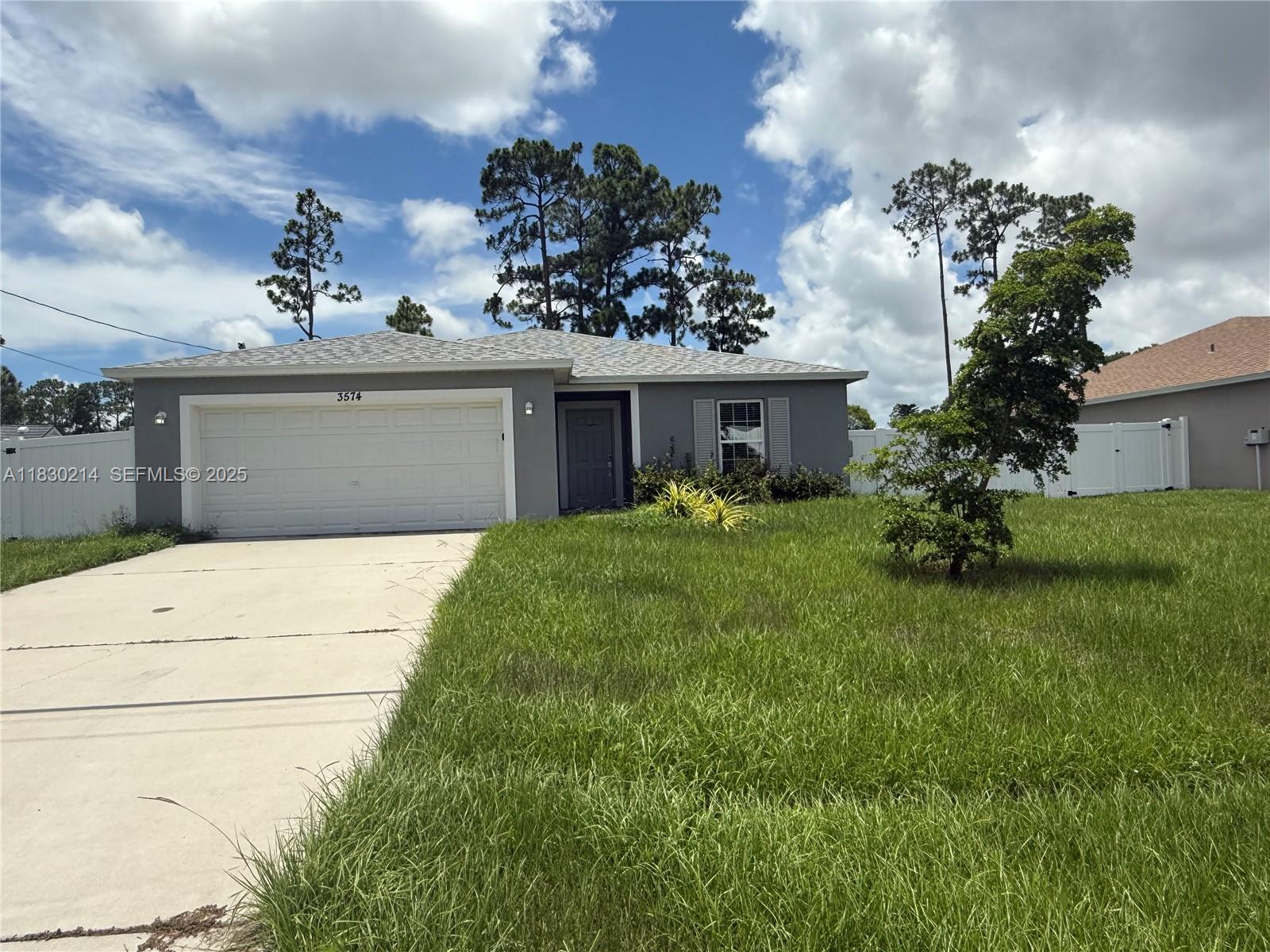 3574 SW Masilunas Street, Port St. Lucie
