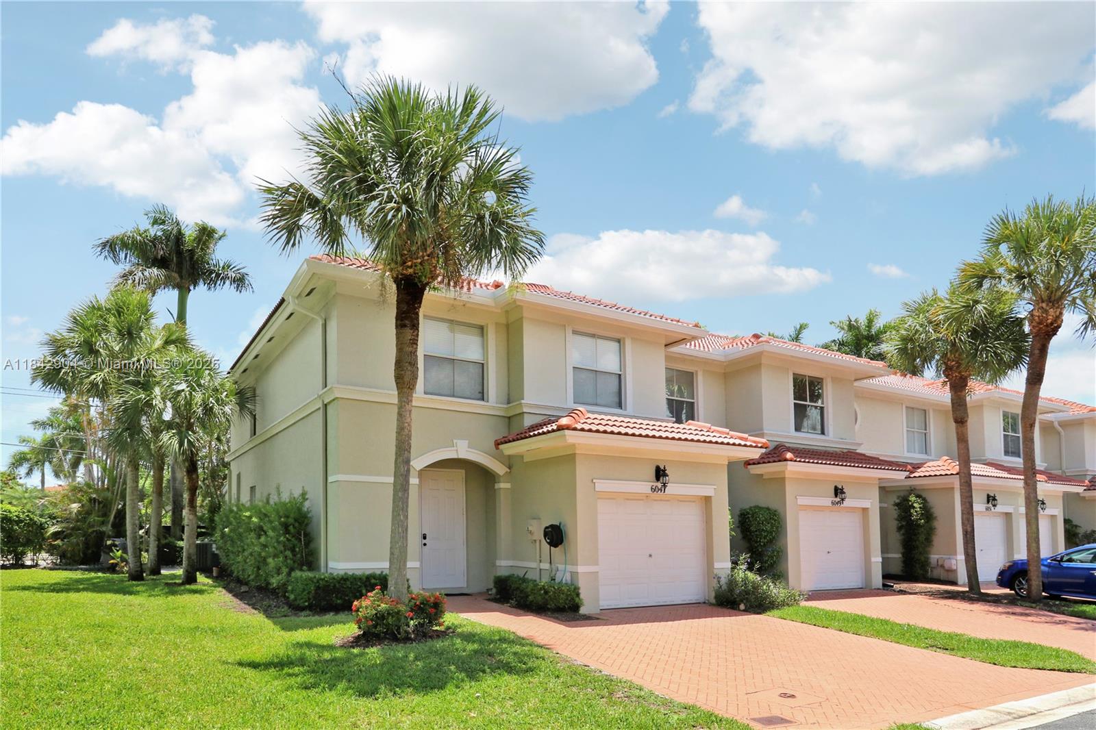 6047 Seminole Gardens Cir # 6047
