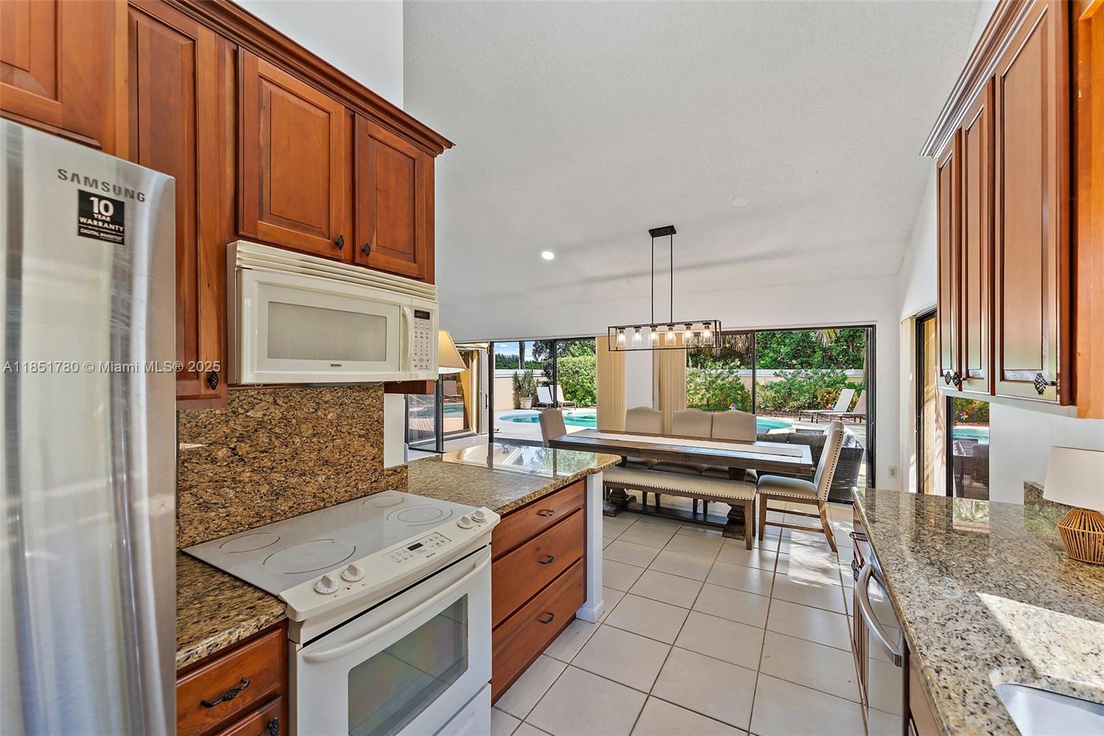 101 Sand Pine Dr # 101