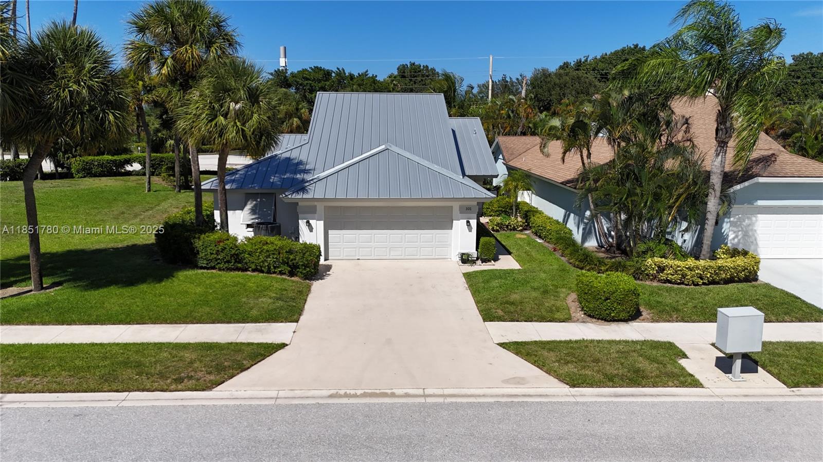 101 Sand Pine Dr # 101