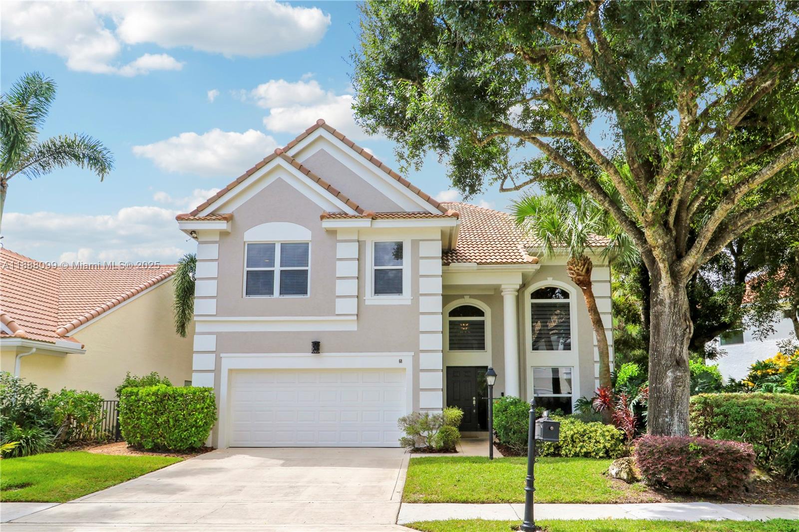 68 Princewood Ln
