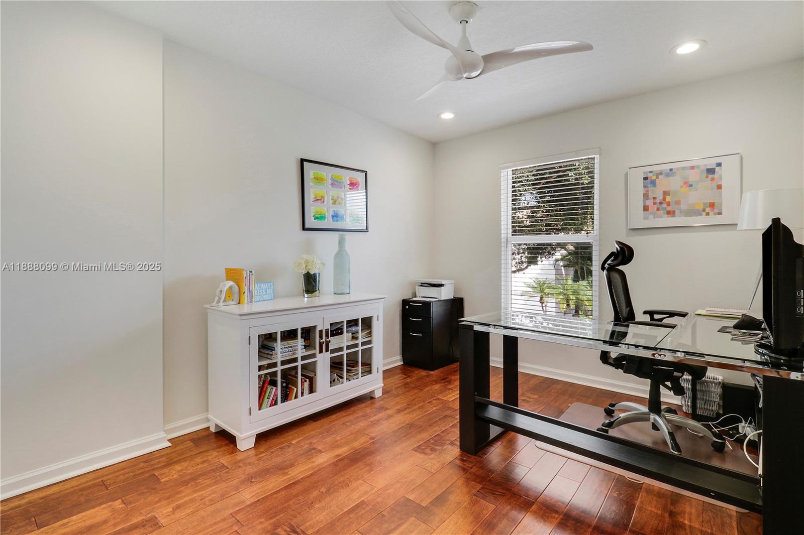 68 Princewood Ln