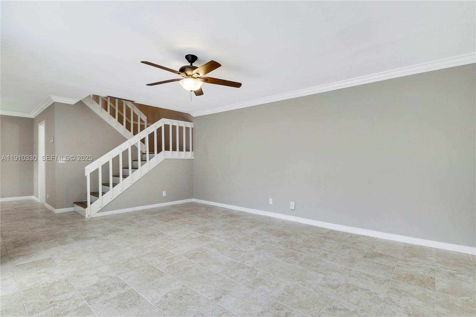 110 N Delaware Boulevard 18B