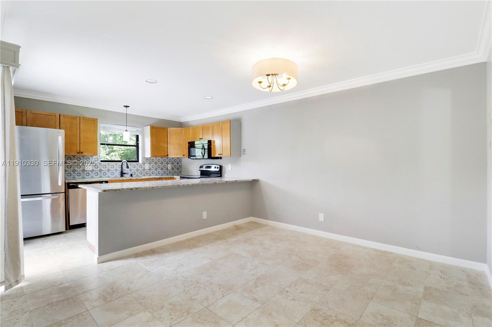 110 N Delaware Boulevard 18B