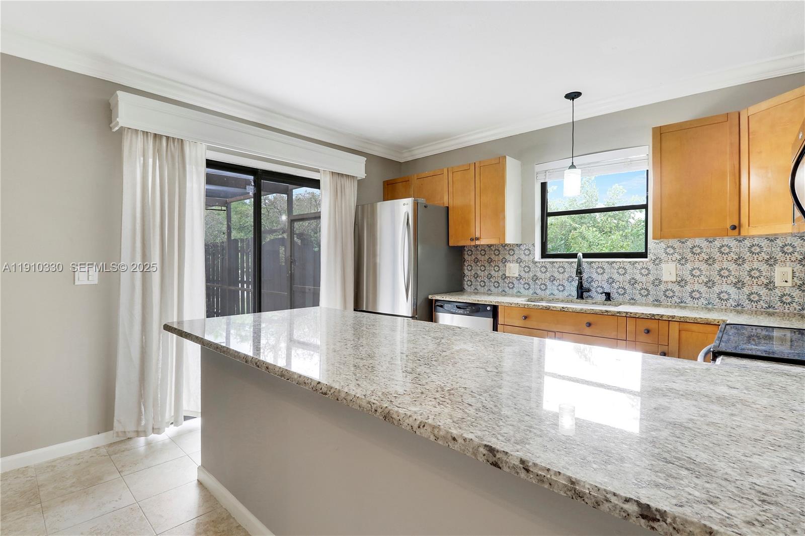 110 N Delaware Boulevard 18B
