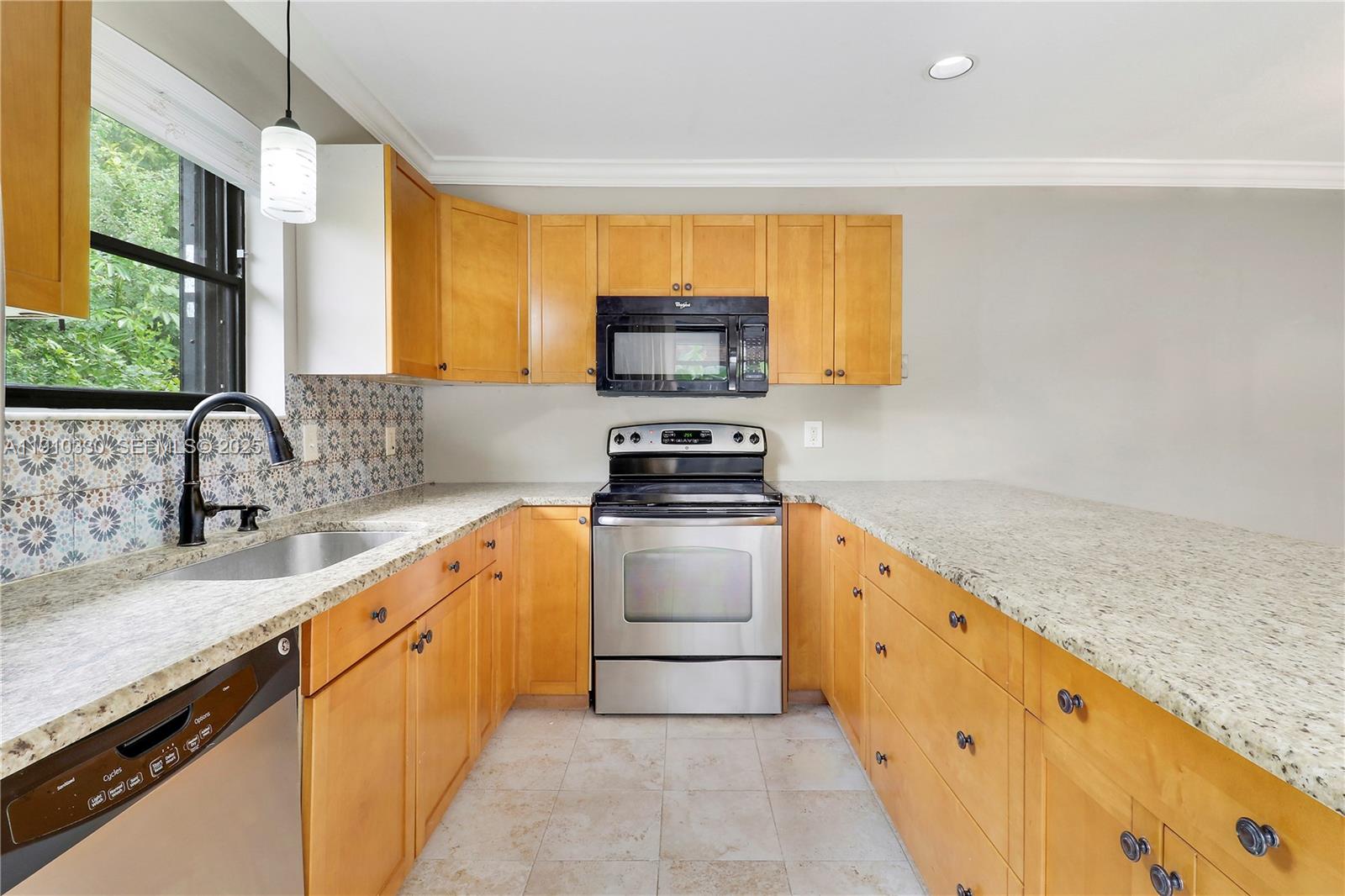 110 N Delaware Boulevard 18B