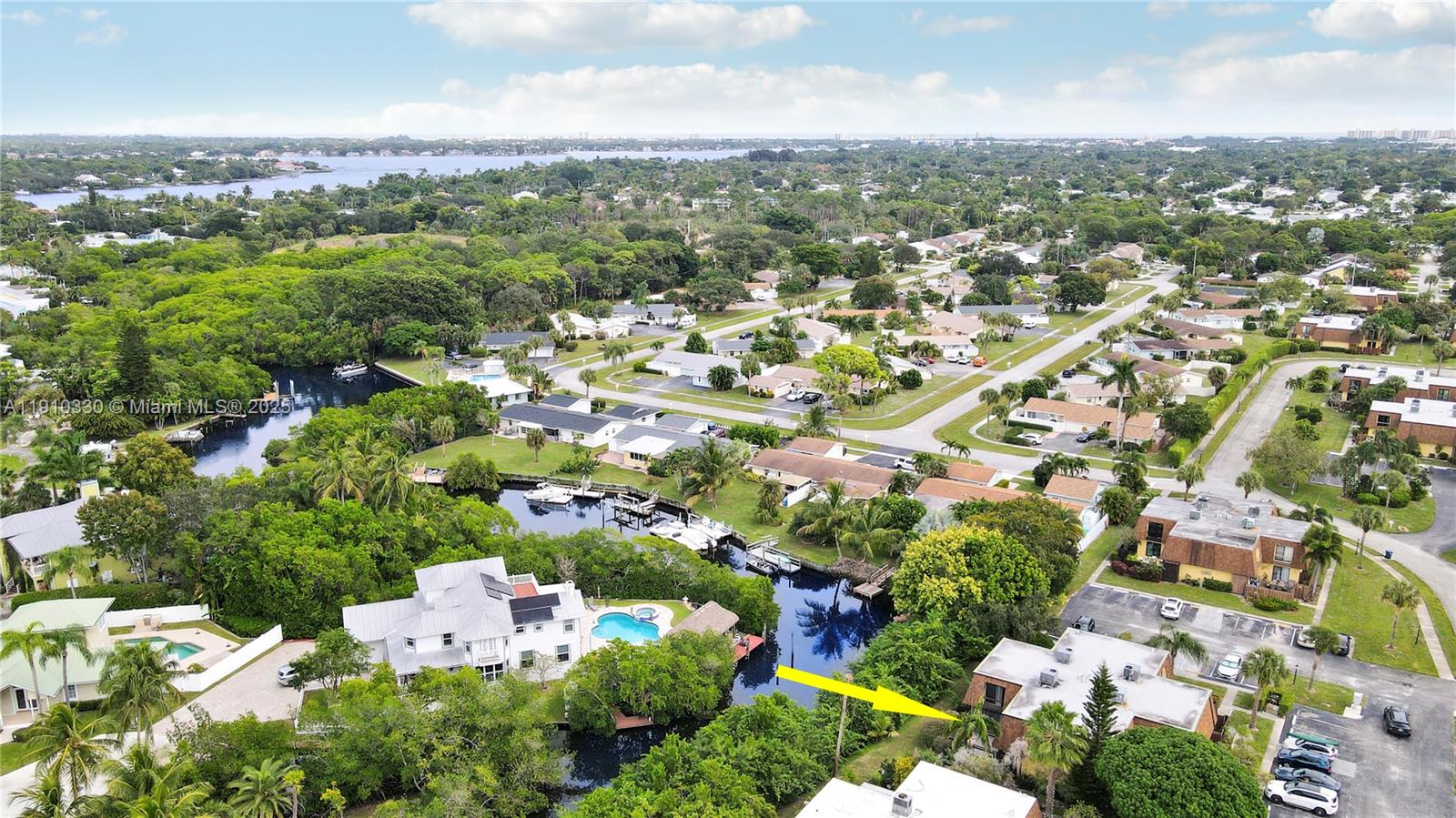 110 N Delaware Blvd # 18B