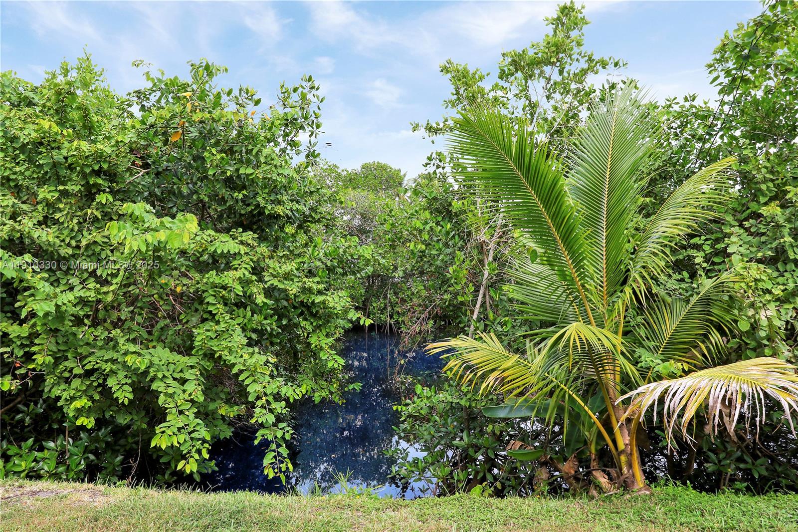 110 N Delaware Blvd # 18B