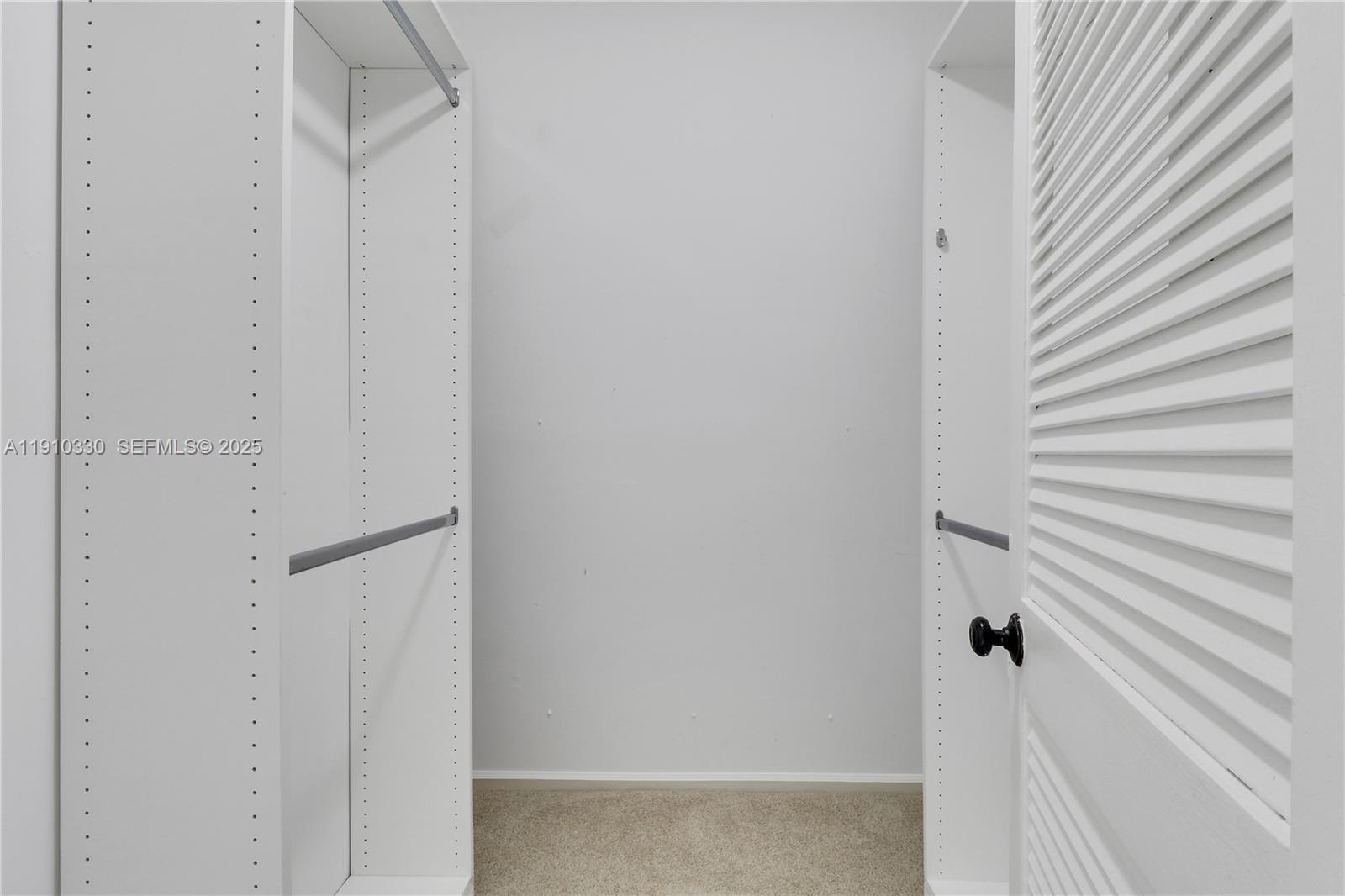 110 N Delaware Boulevard 18B