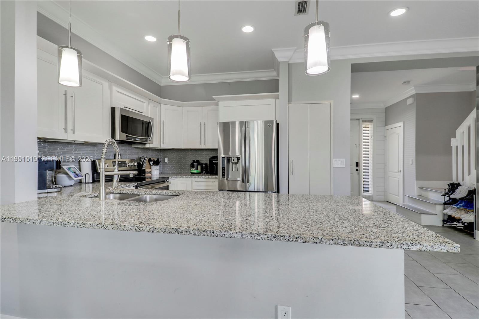 6047 Seminole Gardens Circle