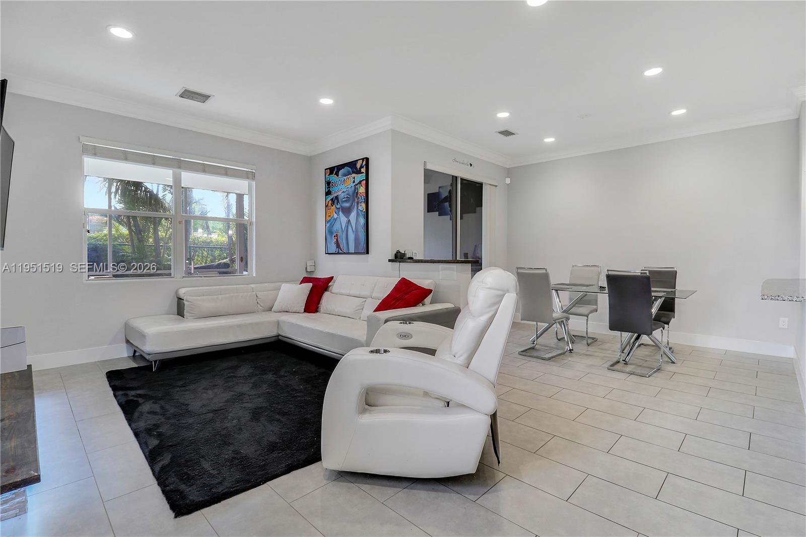 6047 Seminole Gardens Circle