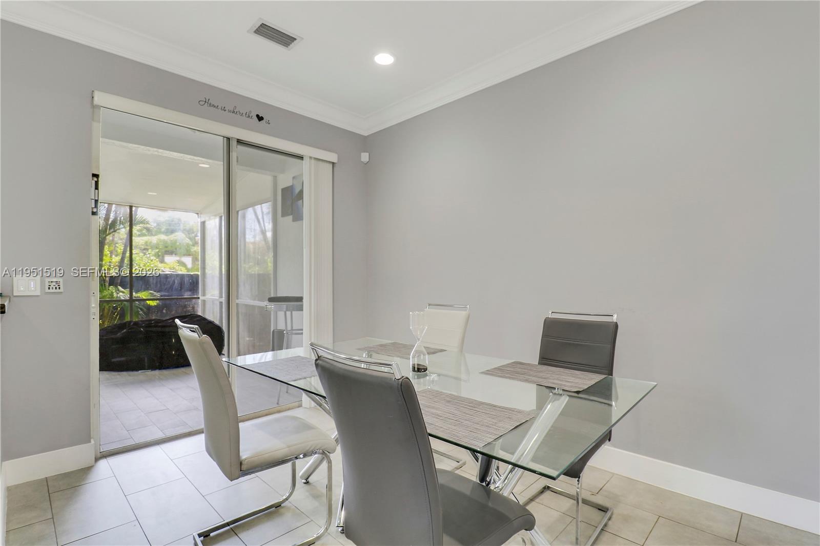 6047 Seminole Gardens Circle
