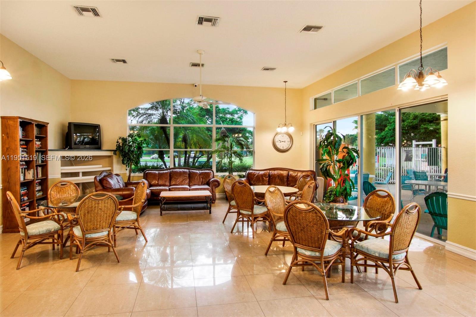 6047 Seminole Gardens Circle