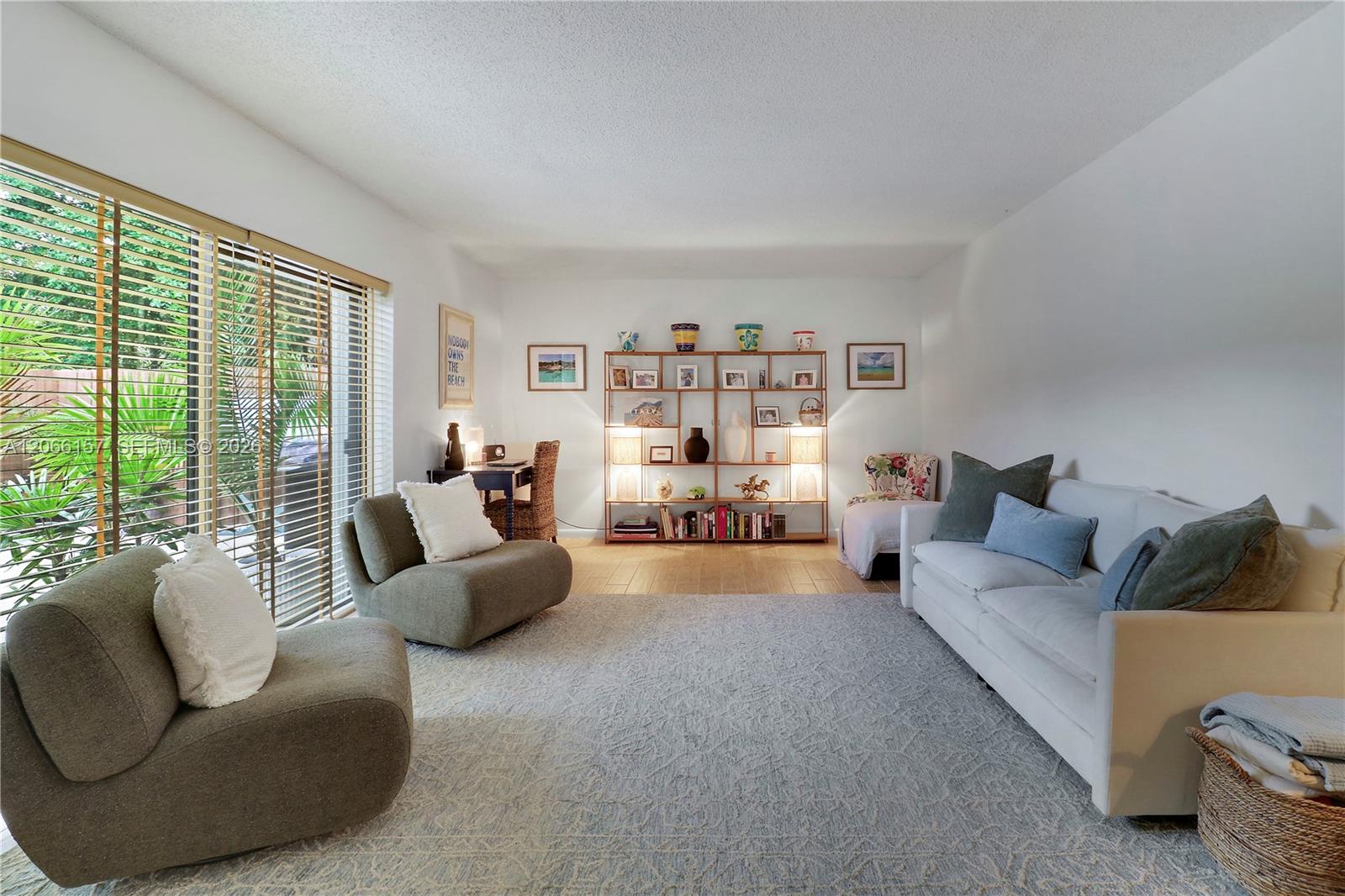 5606 SE Riverboat Drive