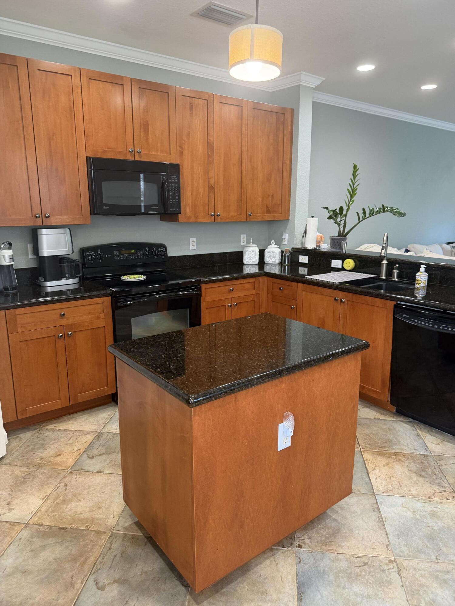 132 Greenwich Circle