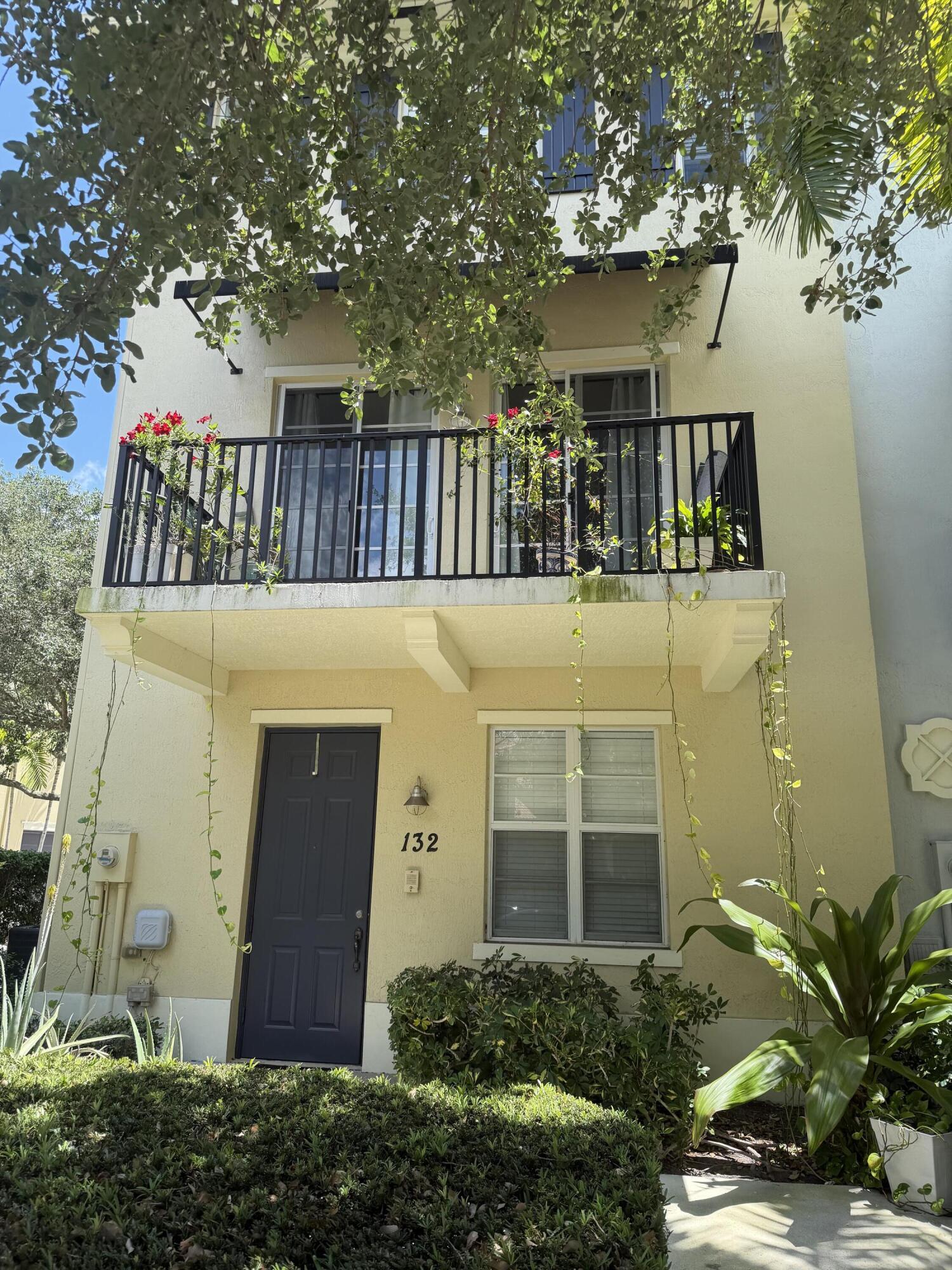 132 Greenwich Circle