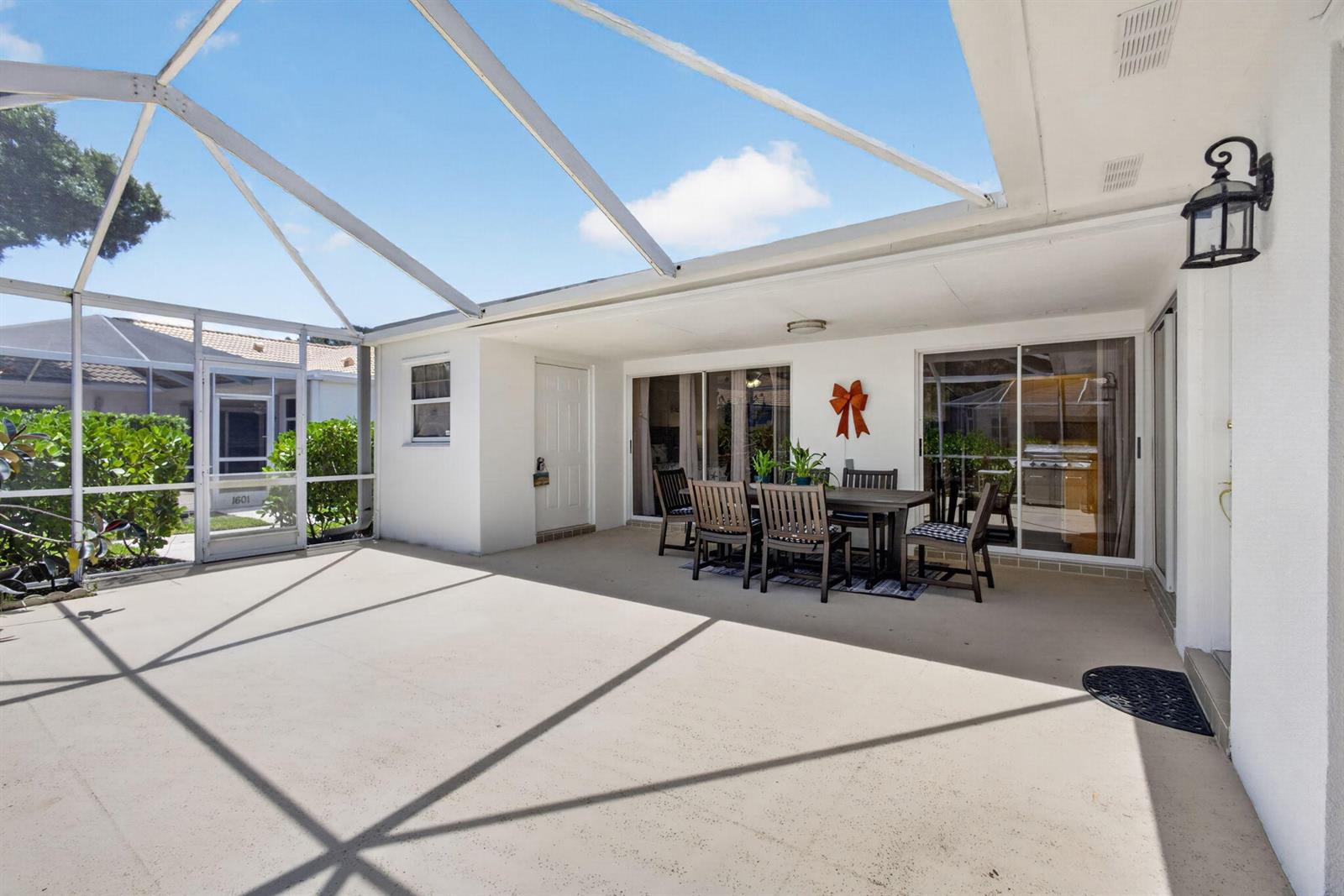 1702 Silverleaf Oak Court