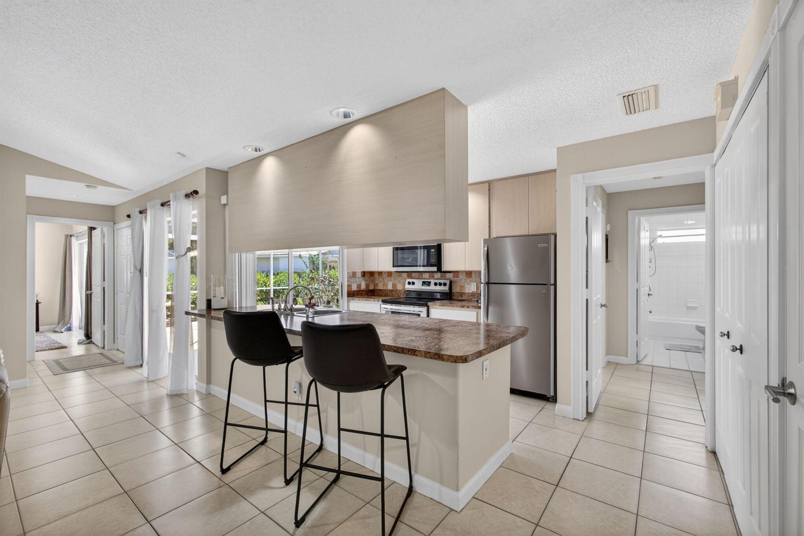 1702 Silverleaf Oak Court