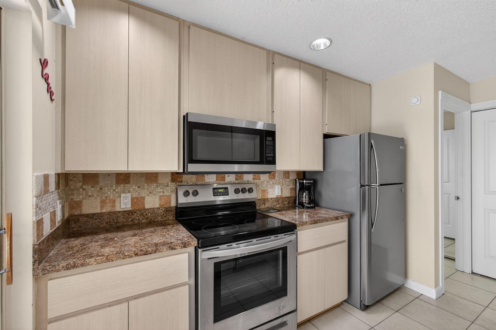 1702 Silverleaf Oak Court