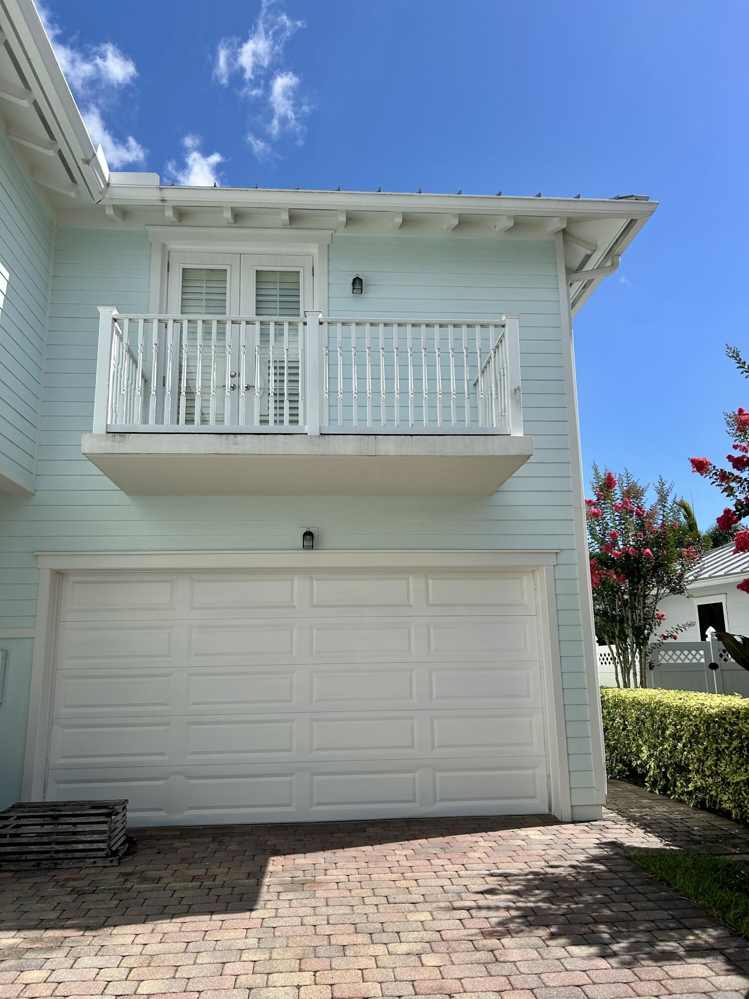 1039 Tiki Drive