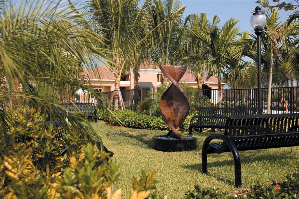 4883 Pga Boulevard Unit: 208