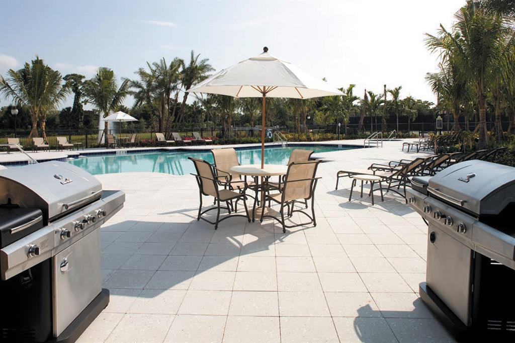 4883 Pga Boulevard Unit: 208