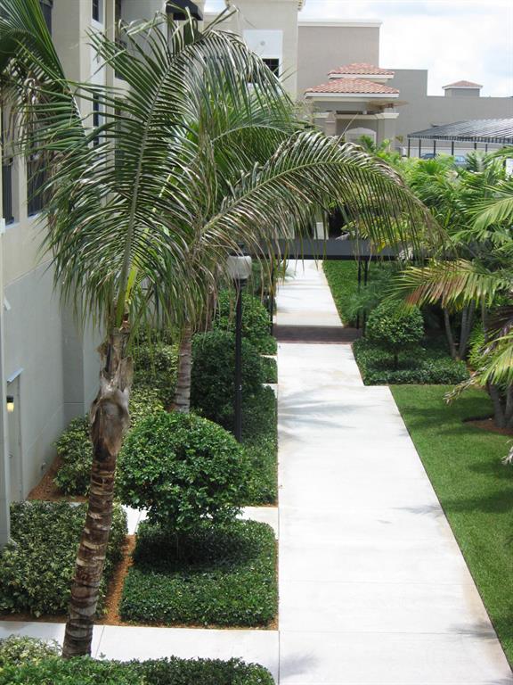 4883 Pga Boulevard Unit: 208