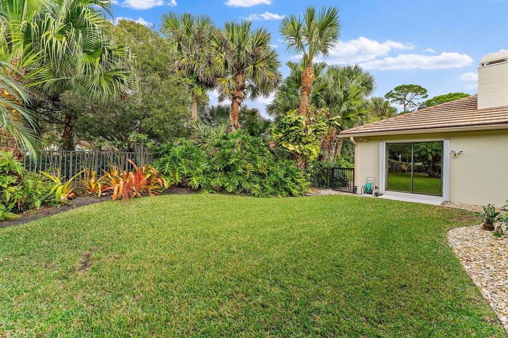 6701 Winding Lake Drive