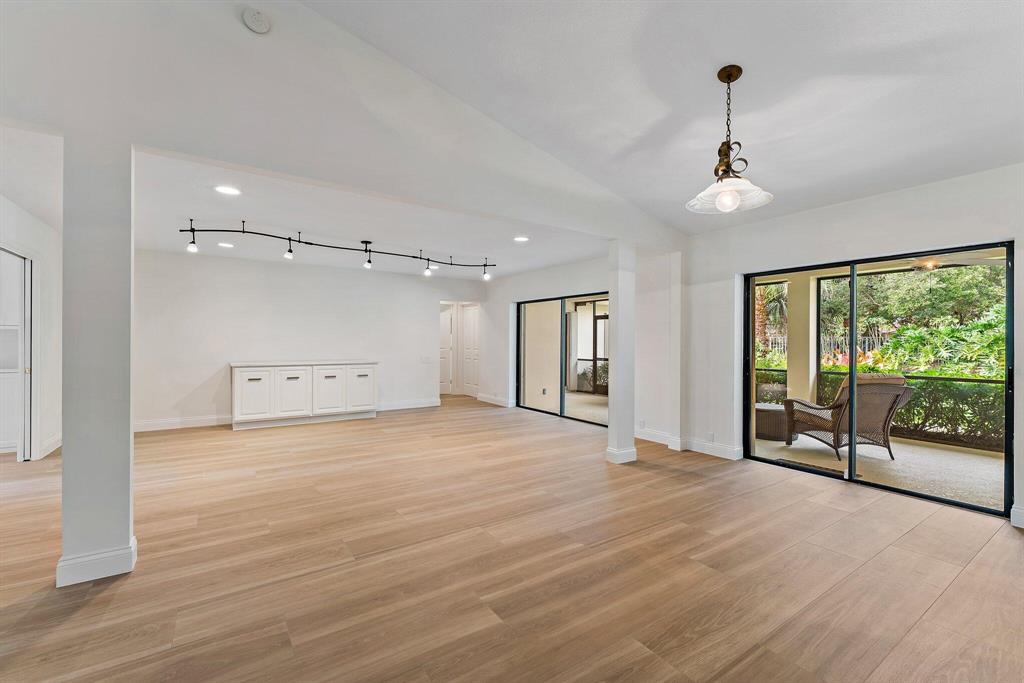 6701 Winding Lake Drive