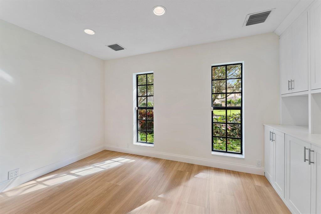 6701 Winding Lake Drive