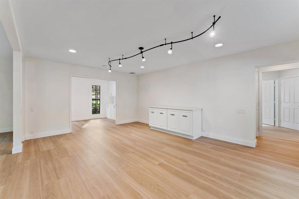 6701 Winding Lake Drive