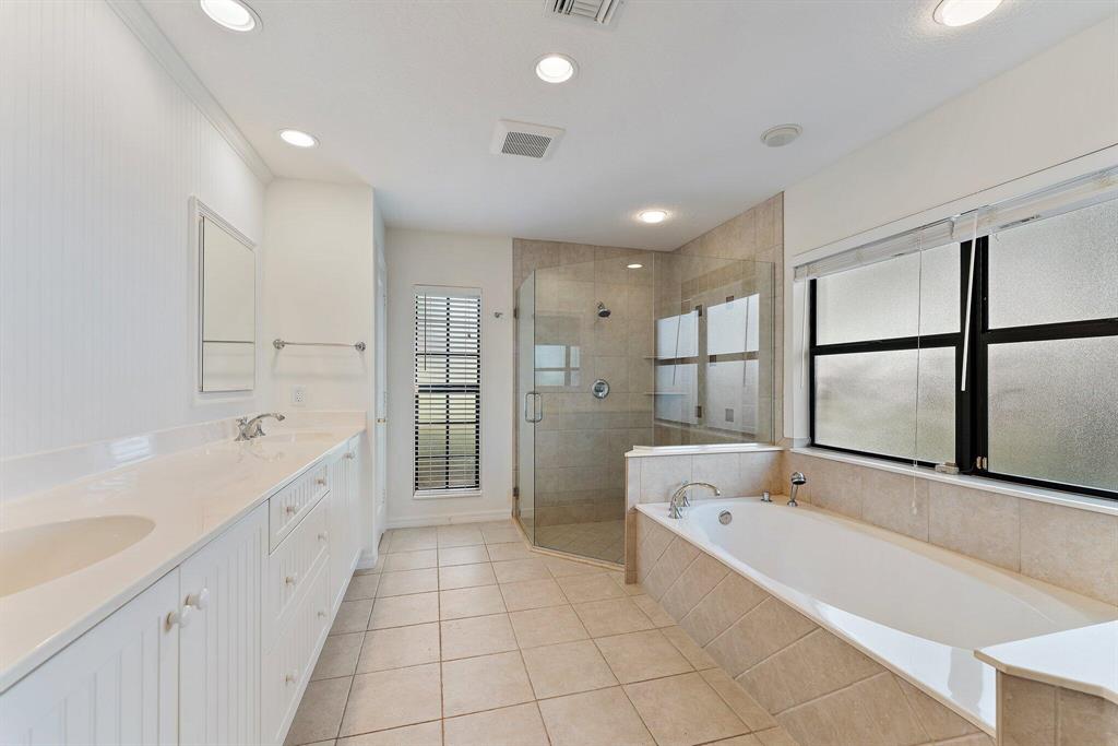 6701 Winding Lake Drive