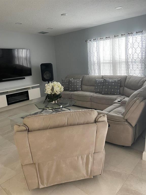 3501 SW Pumpkin Street