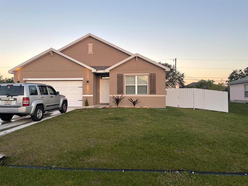 3501 SW Pumpkin Street