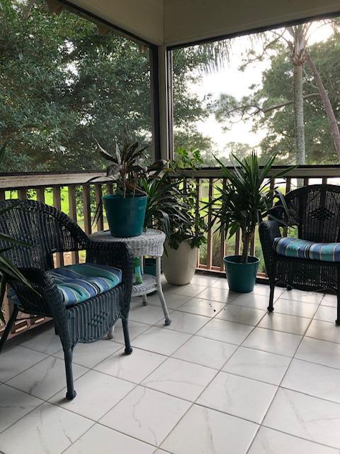 428 Brackenwood Lane S