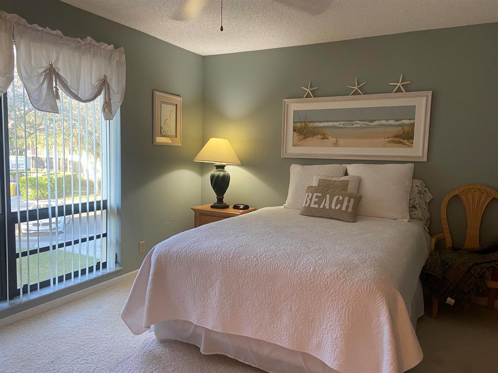 428 Brackenwood Lane S