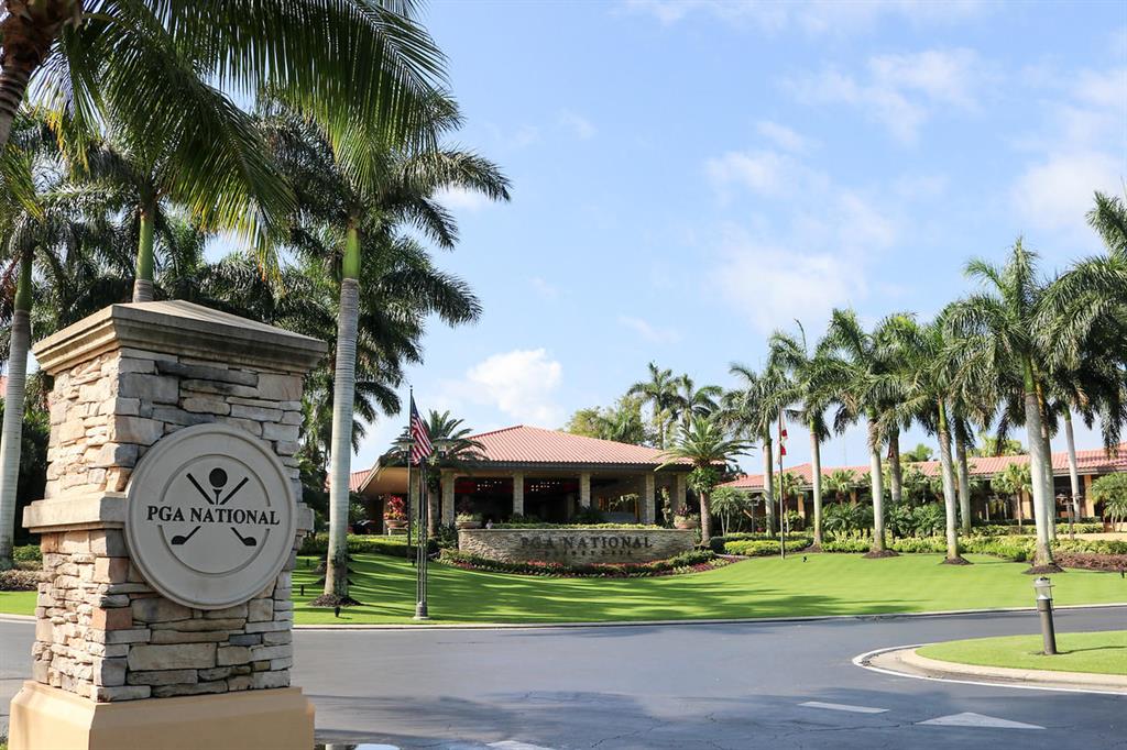 428 Brackenwood Lane S