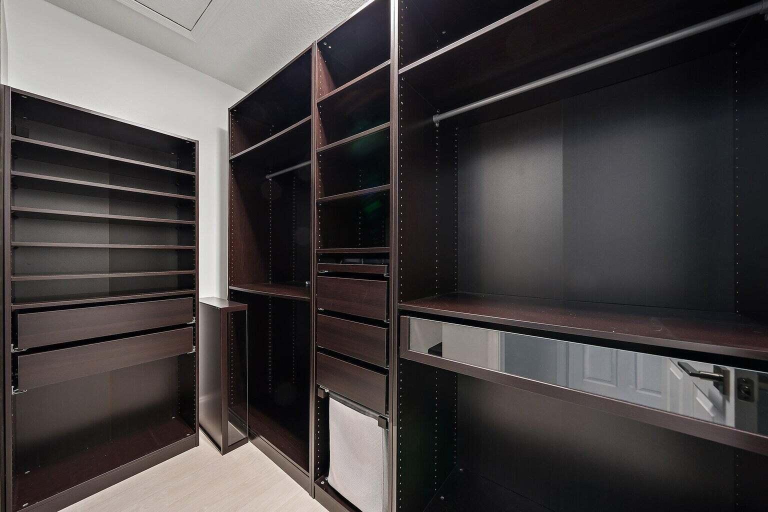 5212 Cambridge Court