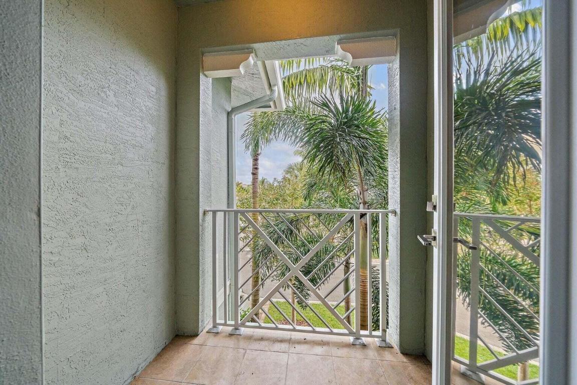 5212 Cambridge Court