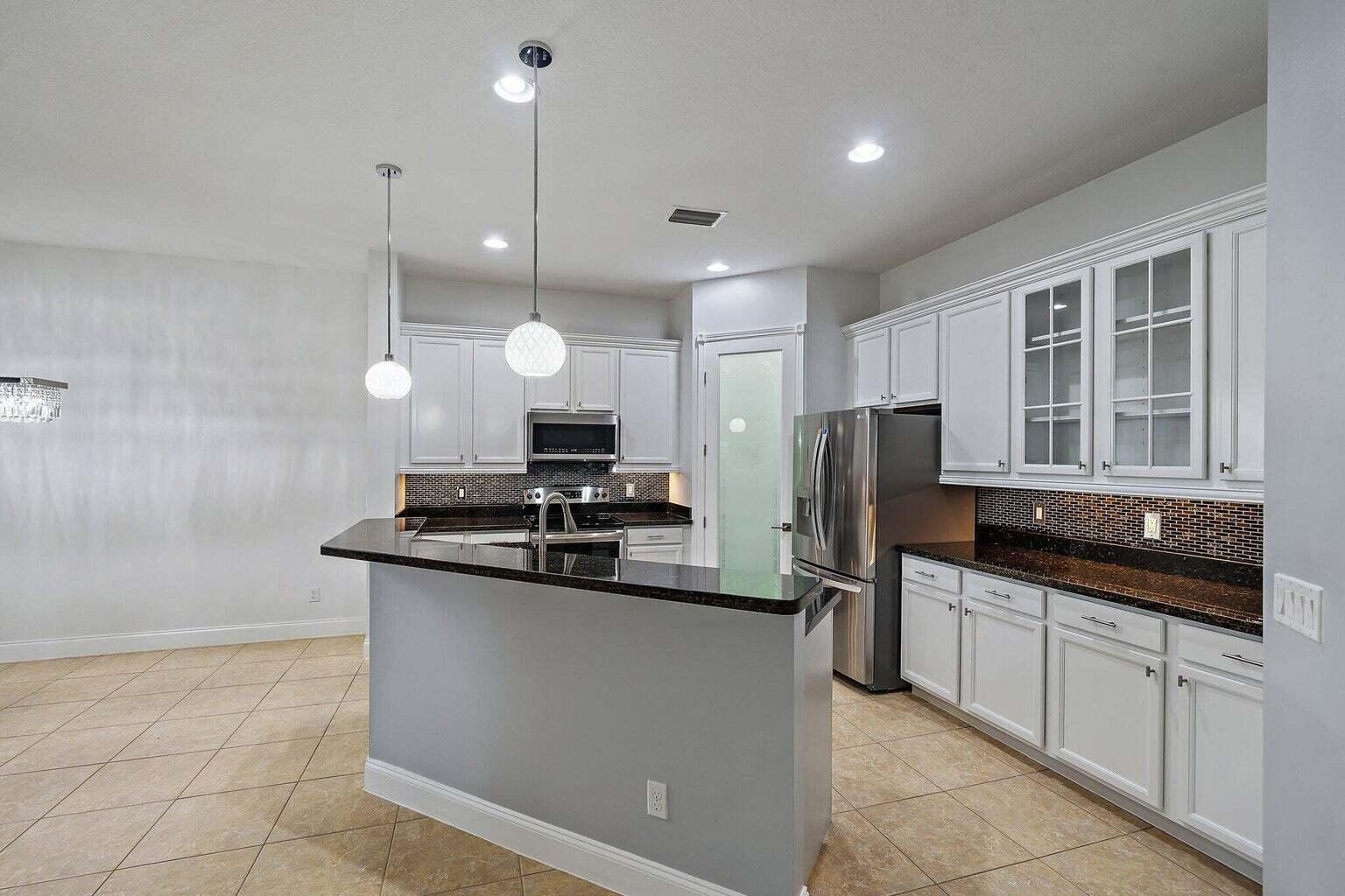 5212 Cambridge Court