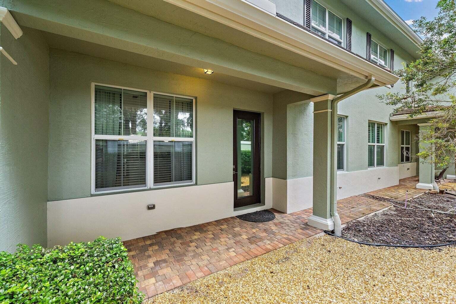 5212 Cambridge Court