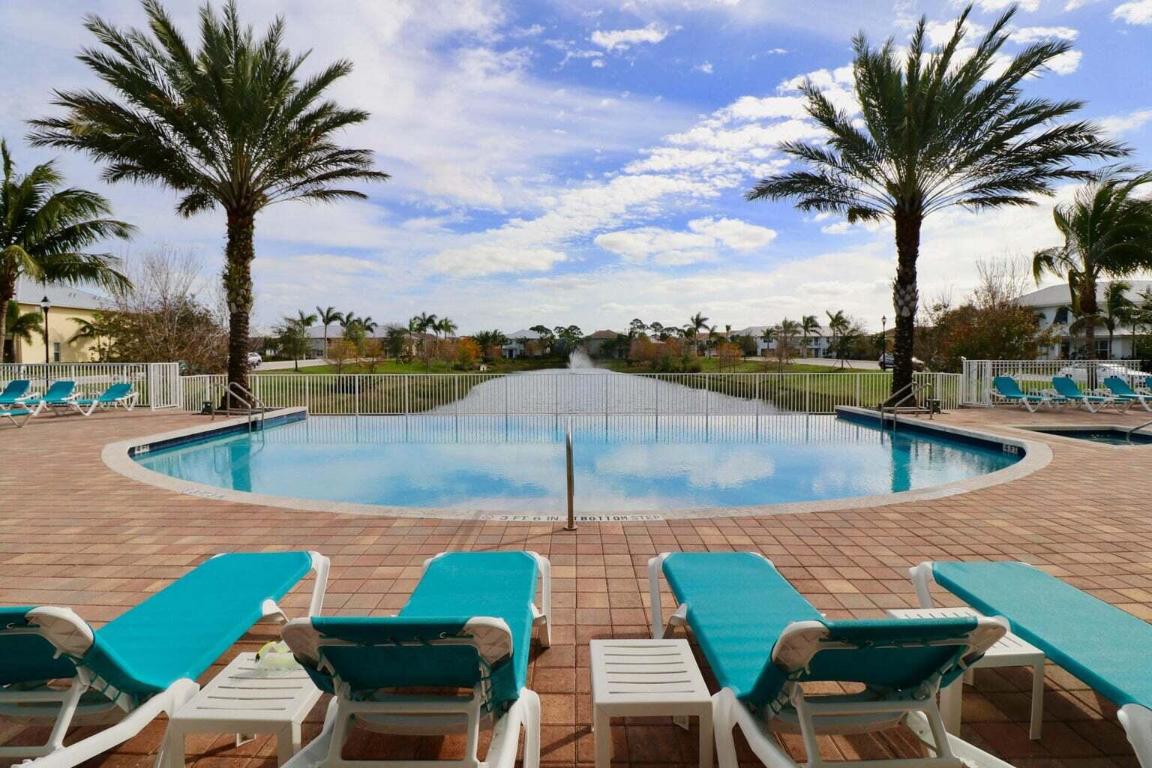 5212 Cambridge Court