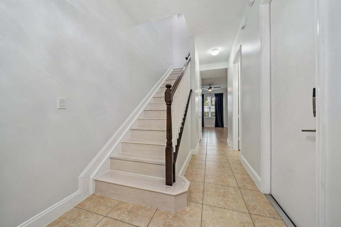 5212 Cambridge Court