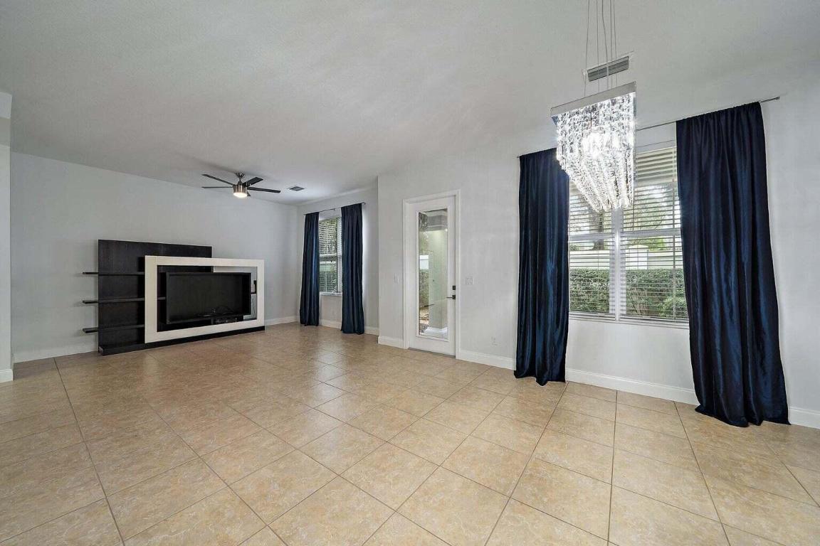 5212 Cambridge Court