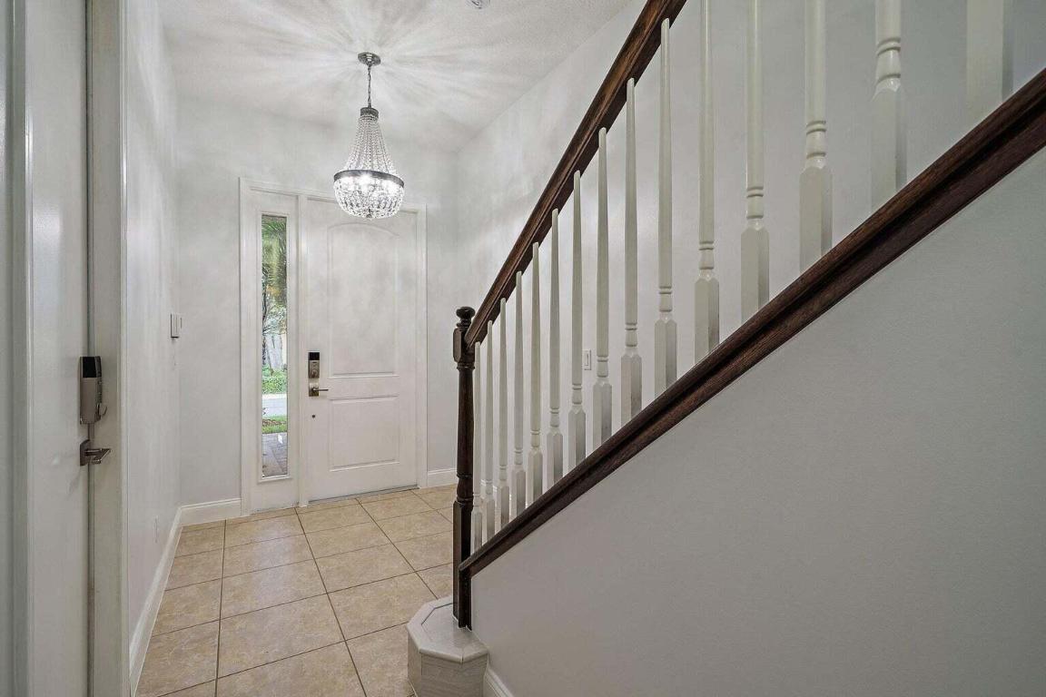 5212 Cambridge Court