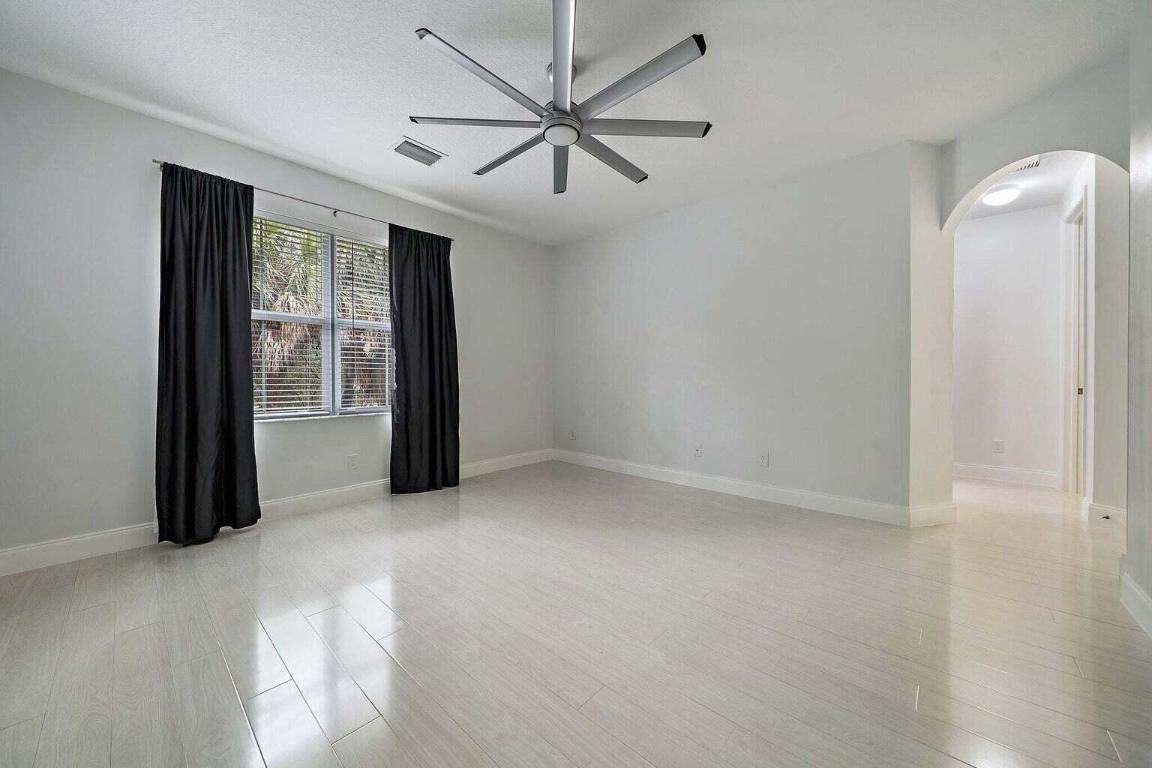 5212 Cambridge Court