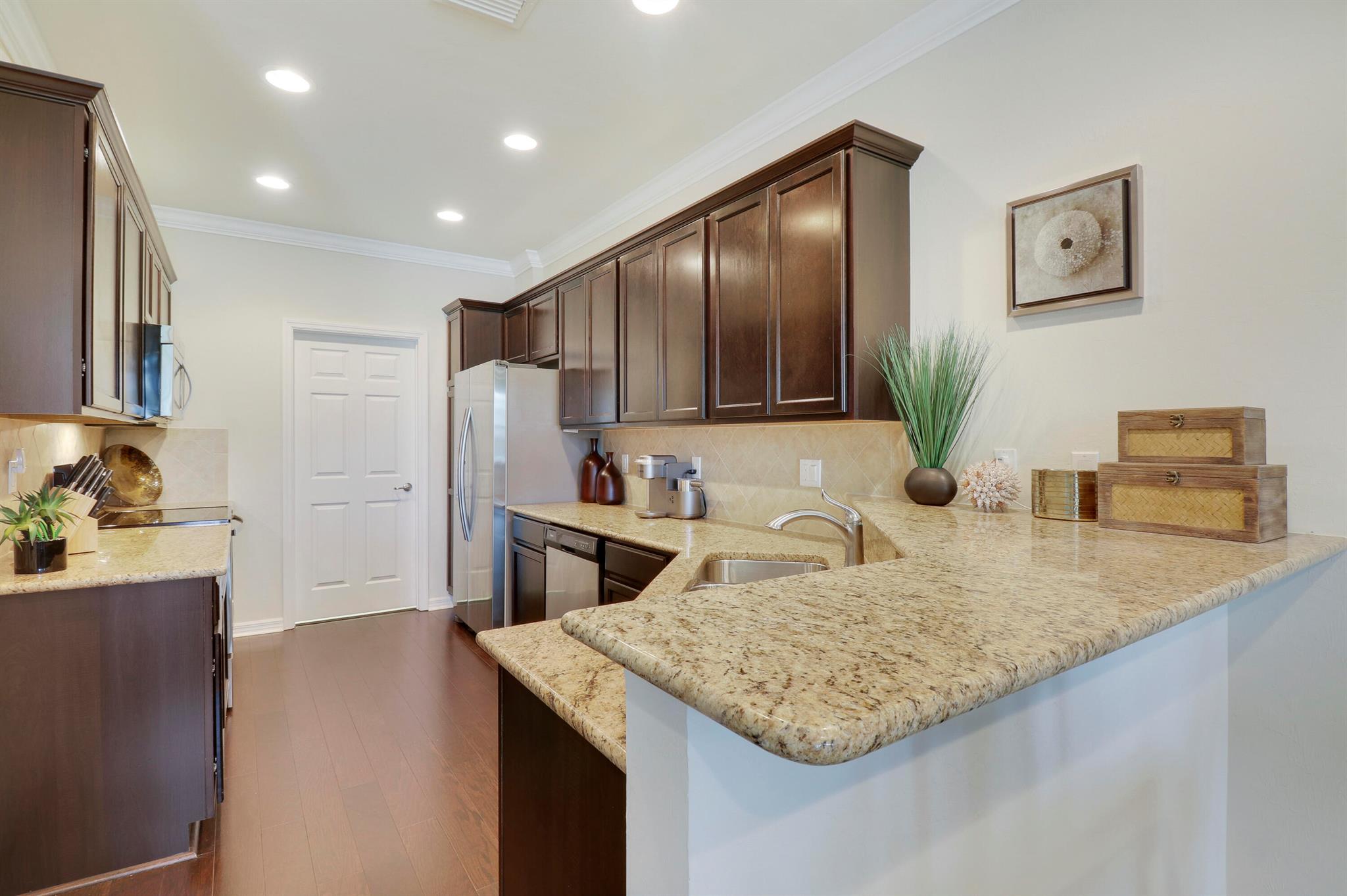 3273 E Mallory Boulevard